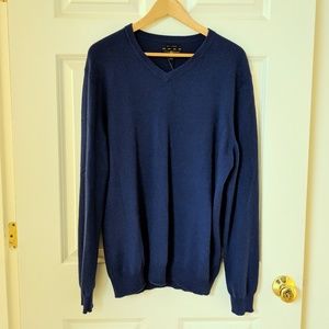 NWT cashmere royal blue men's v-neck sweater